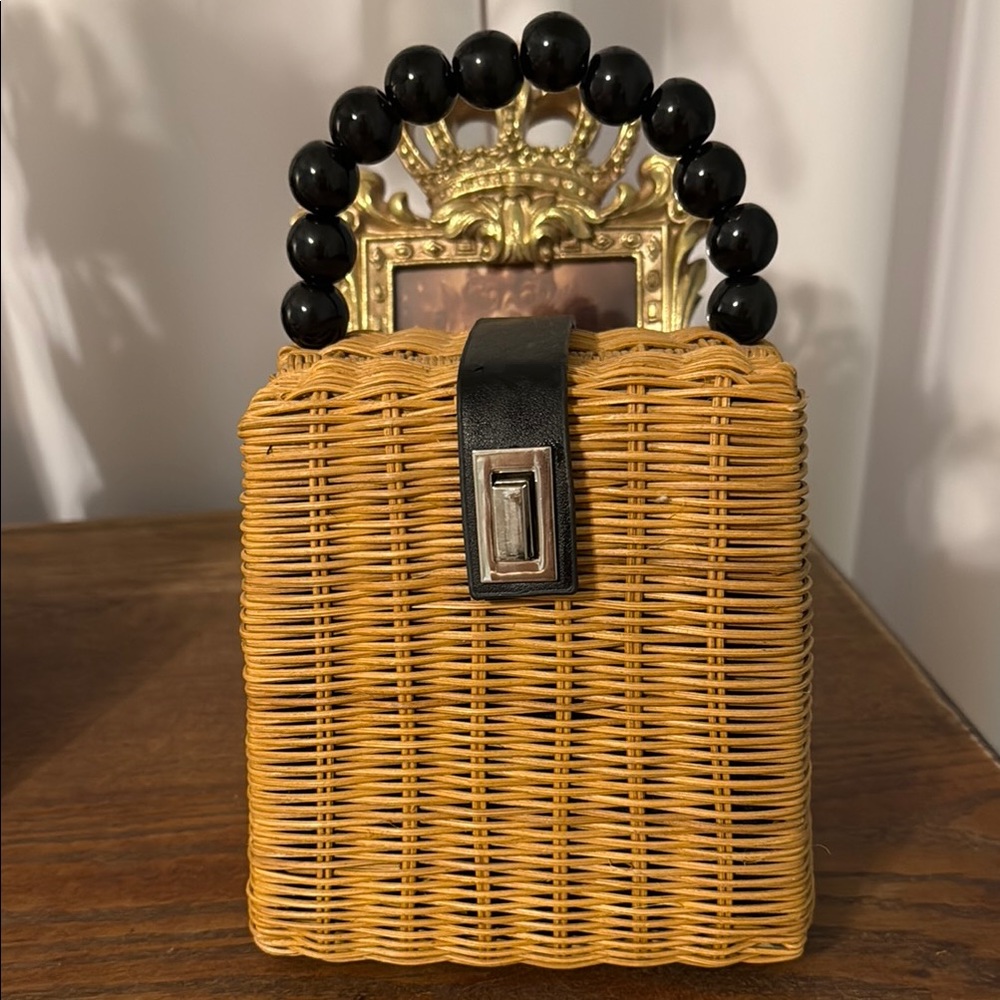 Stylish Wicker Handbag with Black Beaded Handle